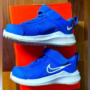 Toddler Nike Slip-on/Velcro, Royal Blue, Size 5